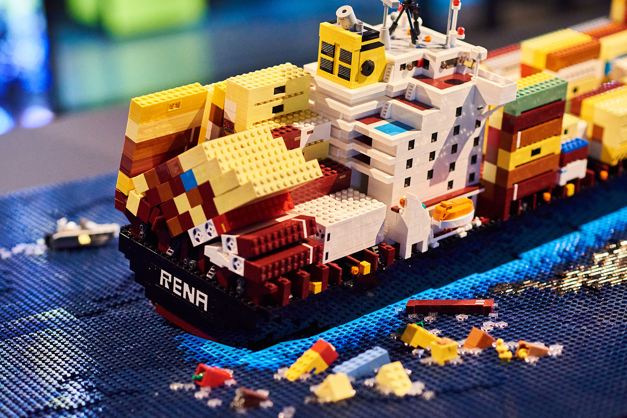 A LEGO model of the Rena