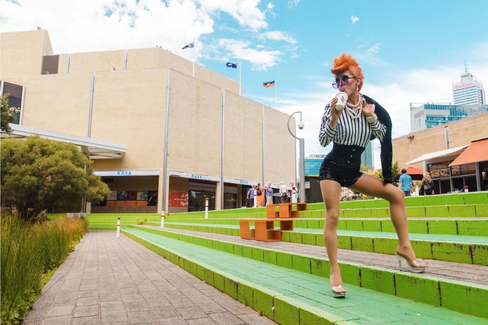 Cougar Morrison photograph by Joel Devereaux in front of Art Gallery of WA