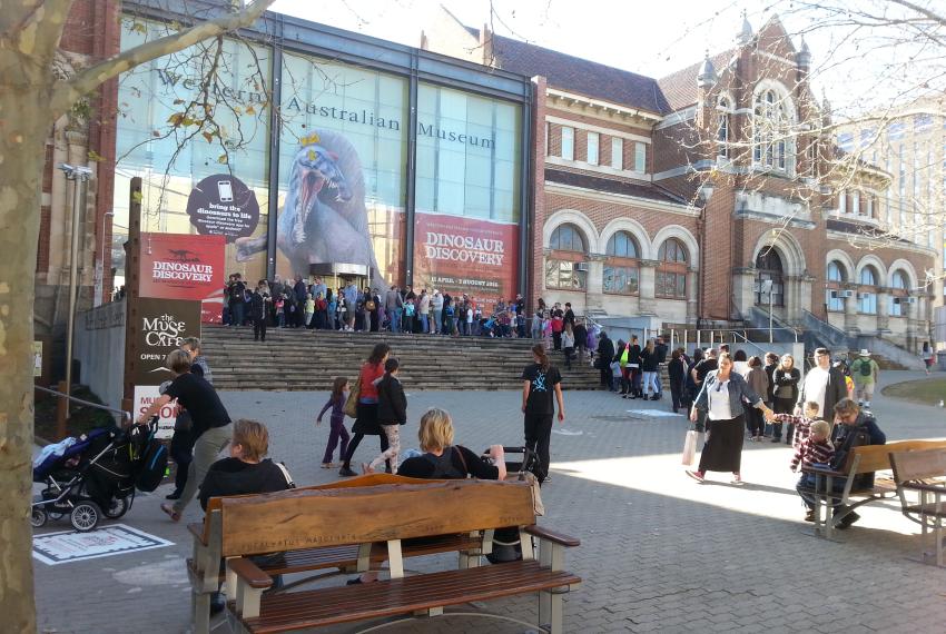 Crowds queue for tickets to Dinosaur Discovery when it was at the WA Museum