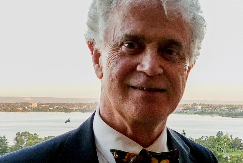 Dr Ian MacLeod
