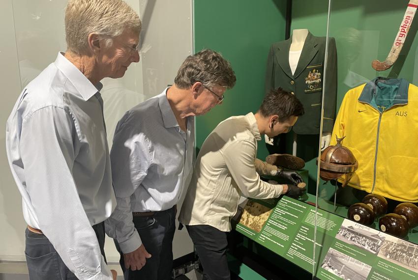 Peter and Chris Winter with Cahn Campion installing the John Winter Gold Medal in the Reflections Gallery at WA Museum Boola Bardip.