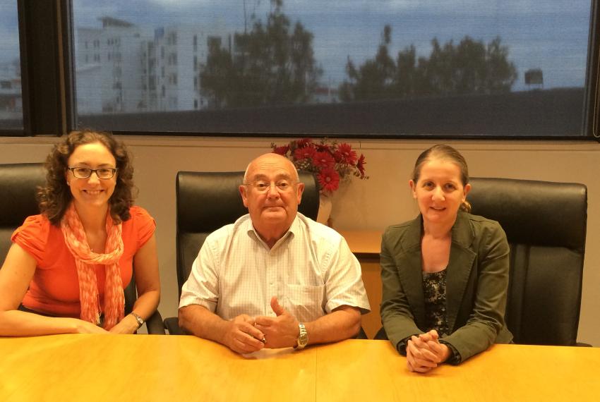 WA Museum – Geraldton acting Regional Manager Leigh O’Brien sitting next to Community Advisory Committee chair Malcolm Smith and WA Museum – Geraldton Senior Projects Officer Catherine Belcher