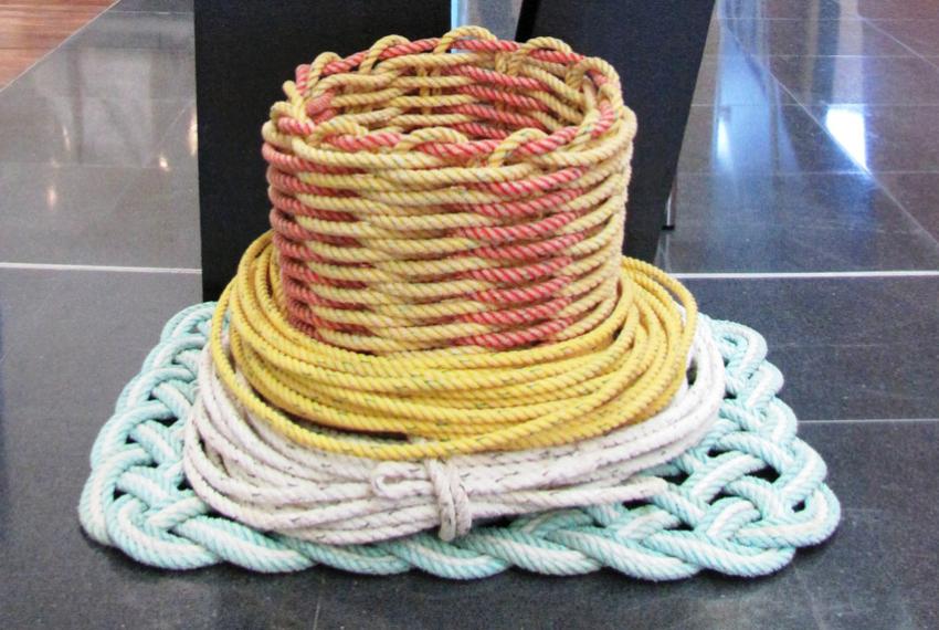 An artwork made of ropes