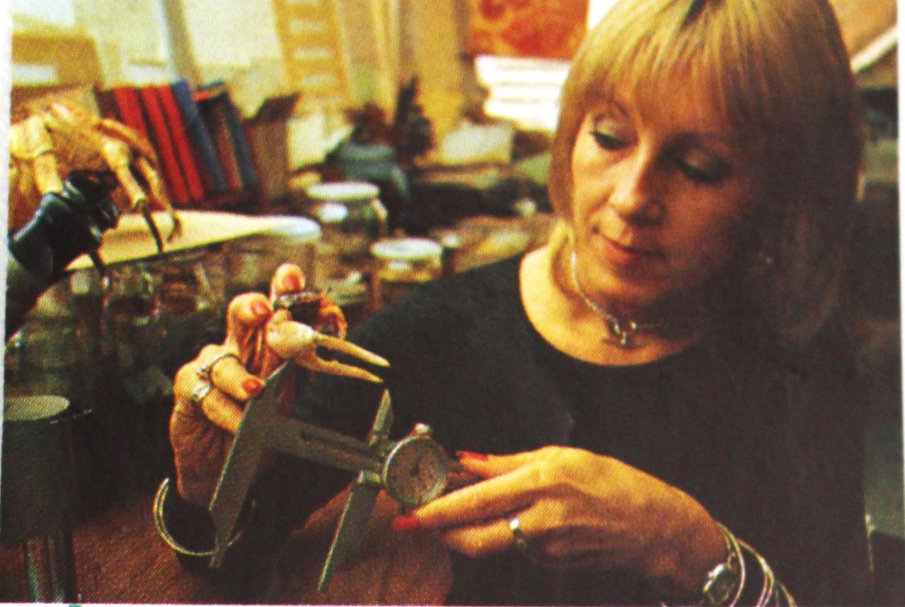 Diana Jones holding a fiddler crab