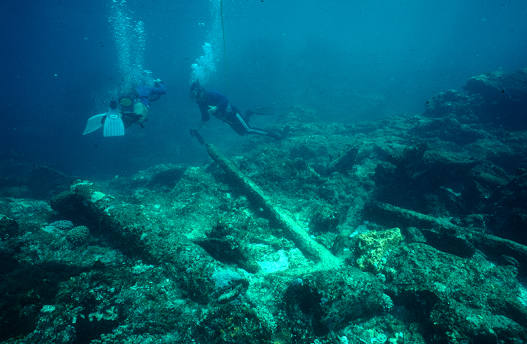 Divers inspecting the Trial wreck site