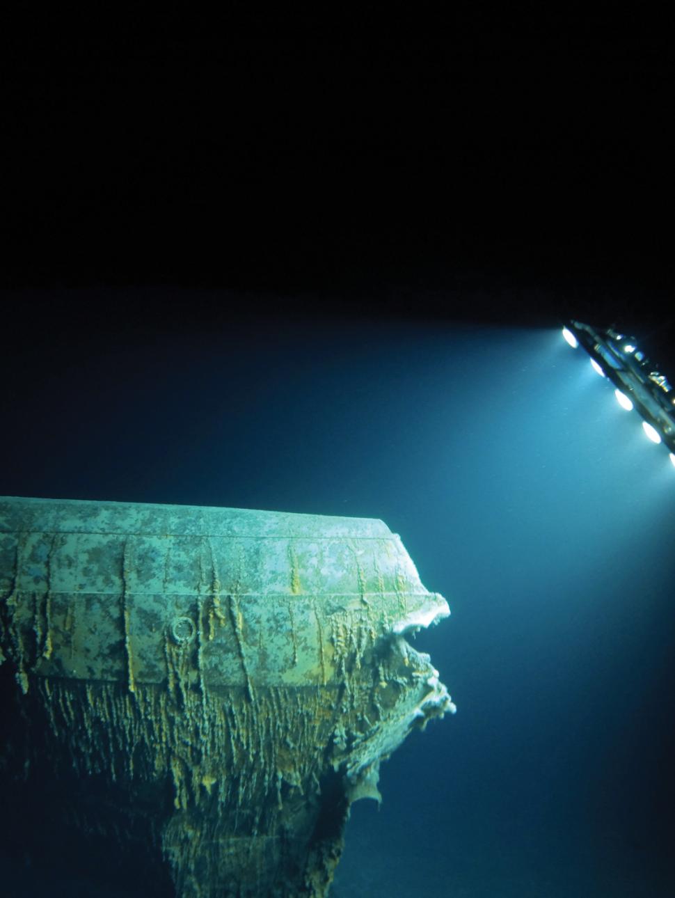 Image of the wreck illuminated underwater