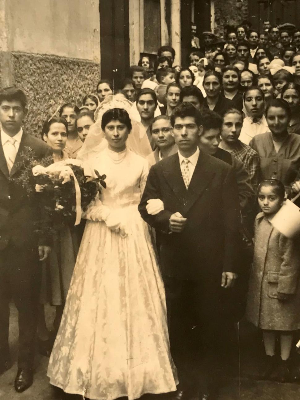 Vittoria weddIng day with the family and Bivongi community