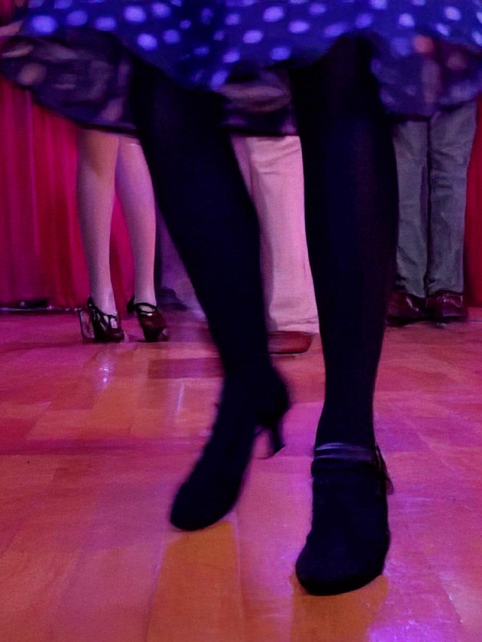 kids dressed in 1950s theme in a party dancefloor