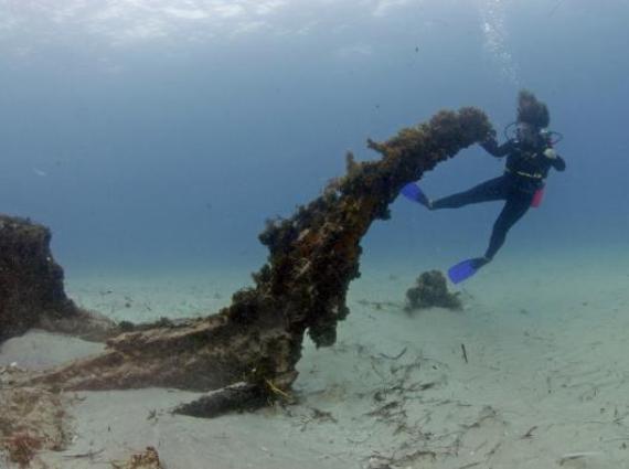 A Diver on SS Xantho bow, an underwater shipwreck