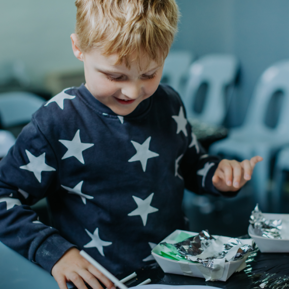 Child doing arts and crafts 